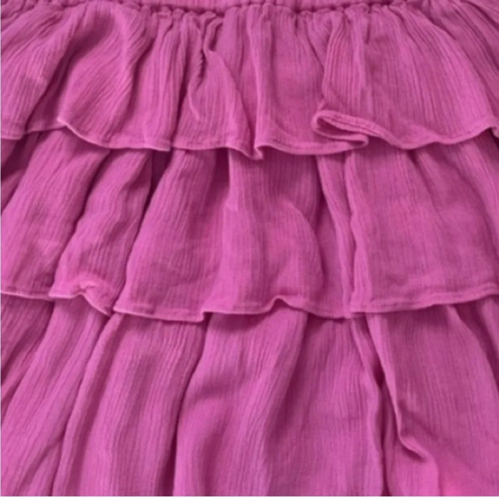 Chelsea & Violet Smocked Tiered mini skirt, size XS. Pink.